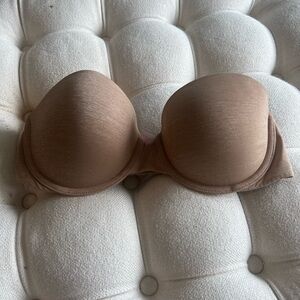 Victorias Secret Strapless Nude Bra